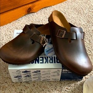 Men’s size 12 Boston leather Birkenstock’s.